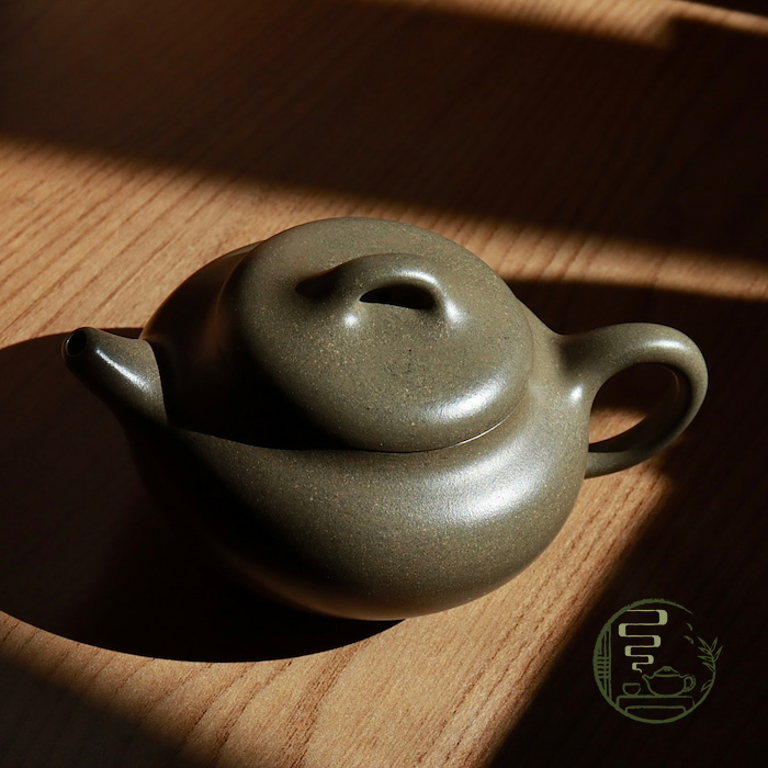 Ấm Tử Sa Cổ Phong